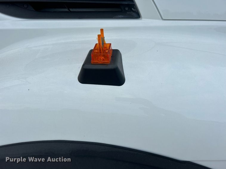 image for item EG1001 2008 International  7500 crane truck