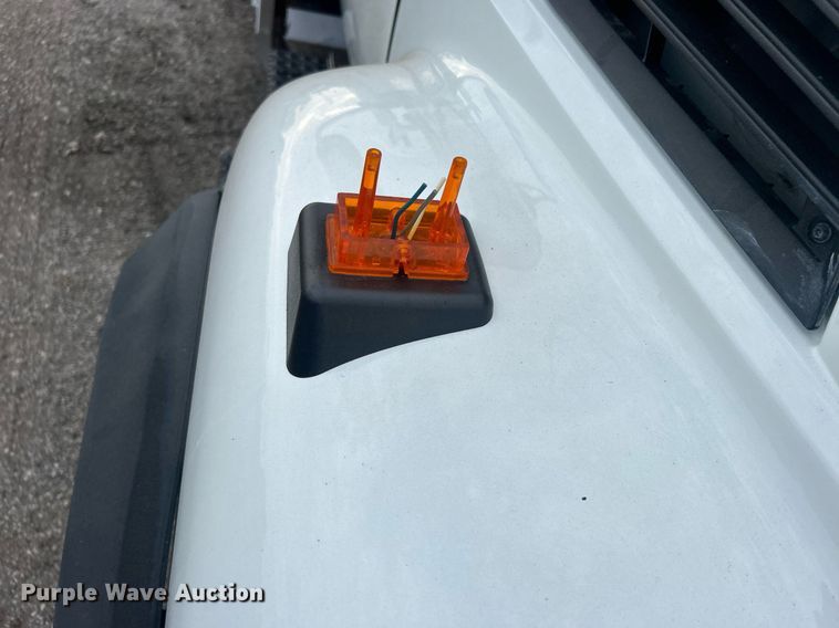 image for item EG1001 2008 International  7500 crane truck