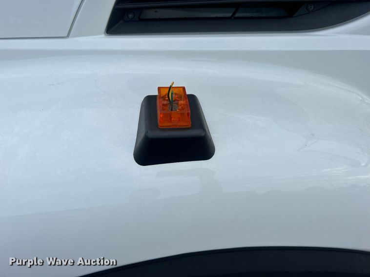 image for item EG1001 2008 International  7500 crane truck