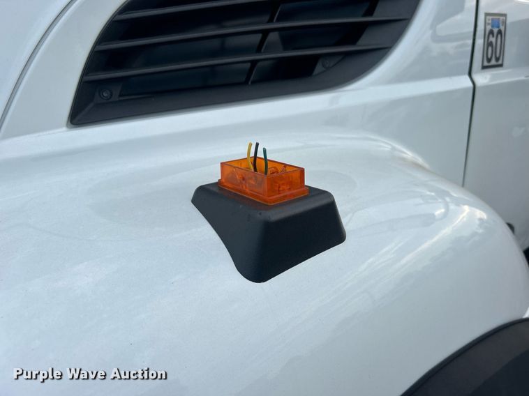 image for item EG1001 2008 International  7500 crane truck