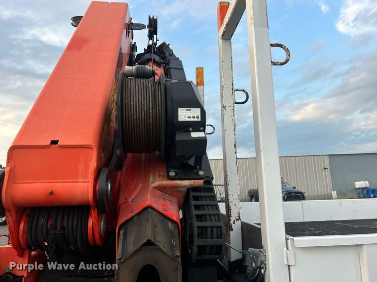 image for item EG1001 2008 International  7500 crane truck