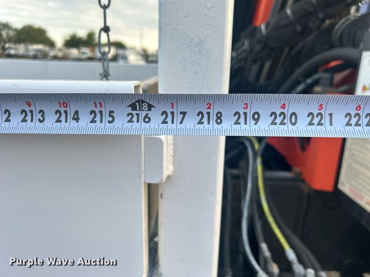 image for item EG1001 2008 International  7500 crane truck