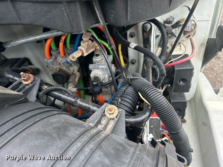 image for item EG1001 2008 International  7500 crane truck