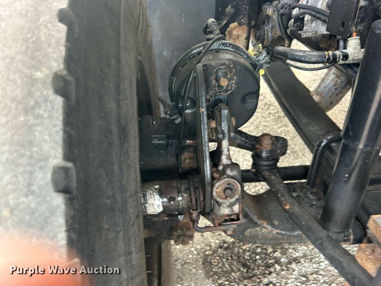 image for item EG1001 2008 International  7500 crane truck