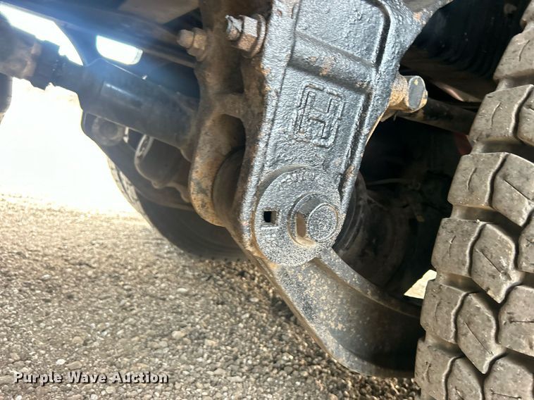 image for item EG1001 2008 International  7500 crane truck