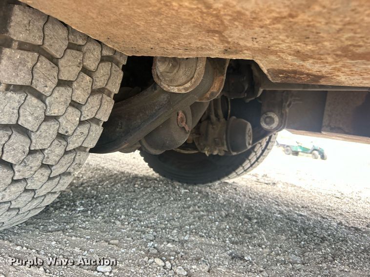 image for item EG1001 2008 International  7500 crane truck