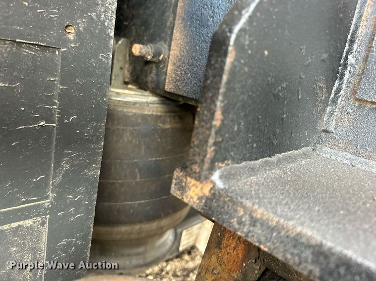 image for item EG1001 2008 International  7500 crane truck