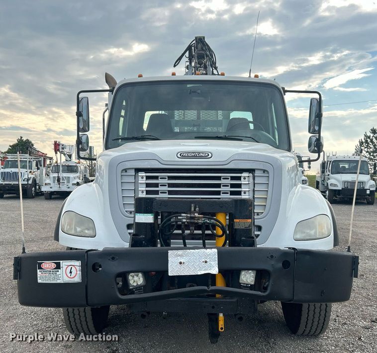 image for item EG1003 2010 Freightliner  Business Class M2 grapple crane truck