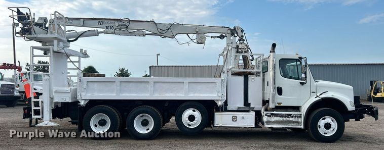 image for item EG1003 2010 Freightliner  Business Class M2 grapple crane truck