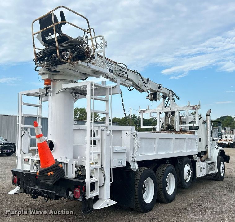 image for item EG1003 2010 Freightliner  Business Class M2 grapple crane truck