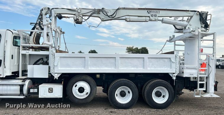 image for item EG1003 2010 Freightliner  Business Class M2 grapple crane truck