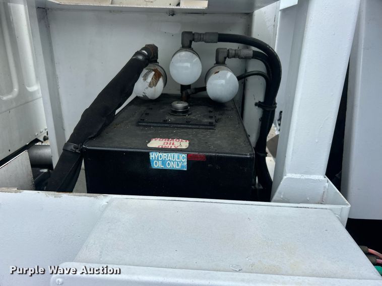 image for item EG1003 2010 Freightliner  Business Class M2 grapple crane truck