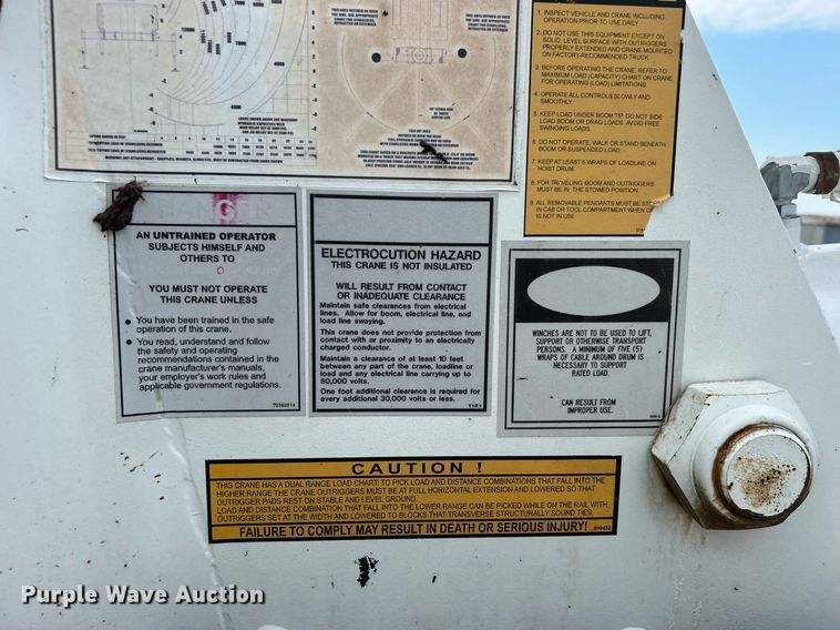 image for item EG1003 2010 Freightliner  Business Class M2 grapple crane truck