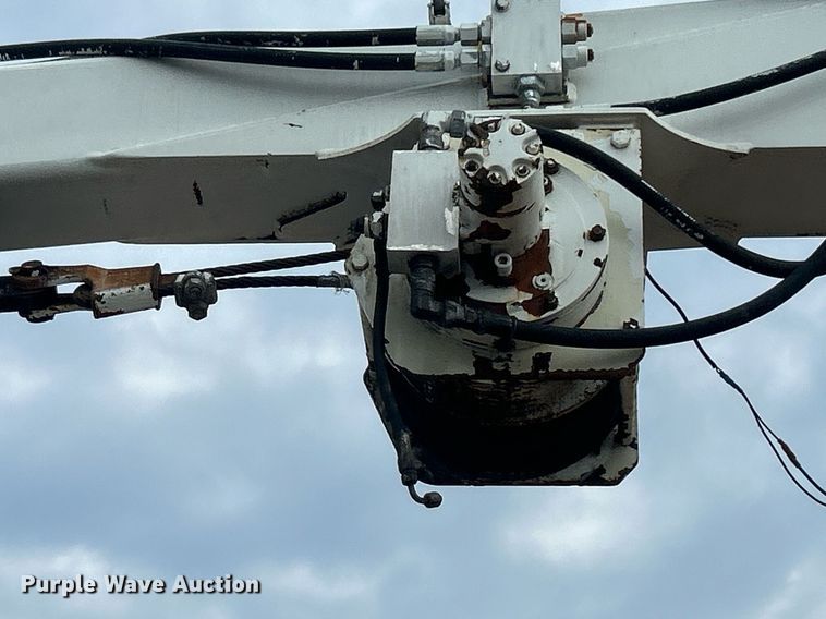 image for item EG1003 2010 Freightliner  Business Class M2 grapple crane truck