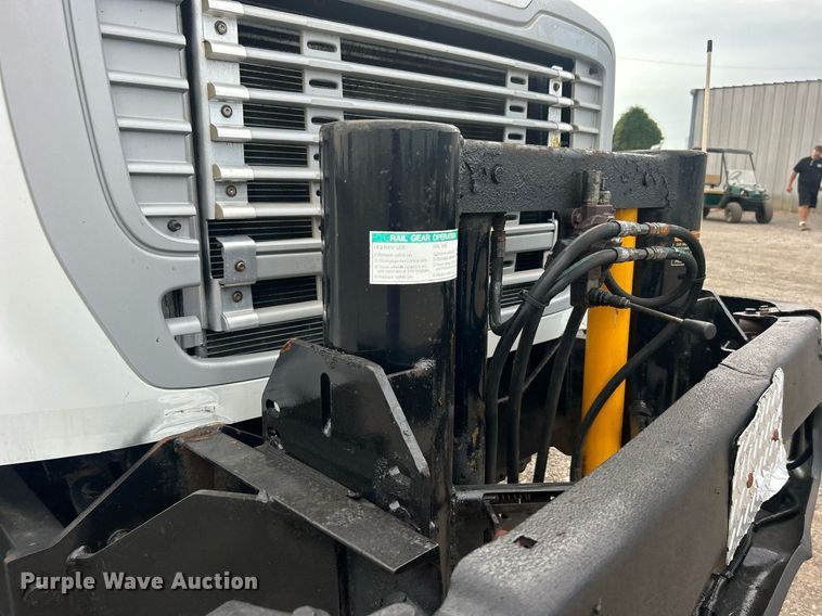 image for item EG1003 2010 Freightliner  Business Class M2 grapple crane truck