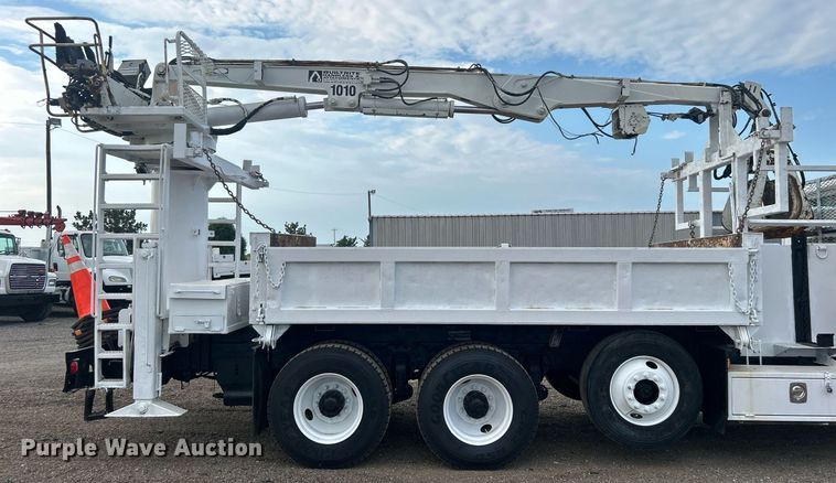 image for item EG1003 2010 Freightliner  Business Class M2 grapple crane truck