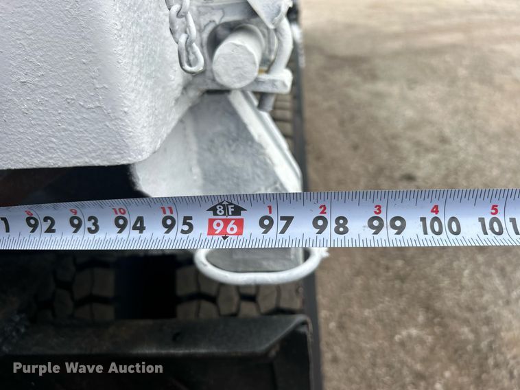 image for item EG1003 2010 Freightliner  Business Class M2 grapple crane truck