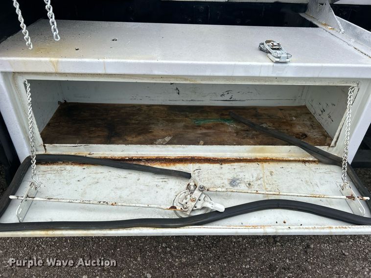 image for item EG1003 2010 Freightliner  Business Class M2 grapple crane truck