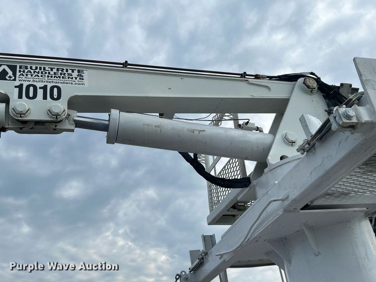 image for item EG1003 2010 Freightliner  Business Class M2 grapple crane truck