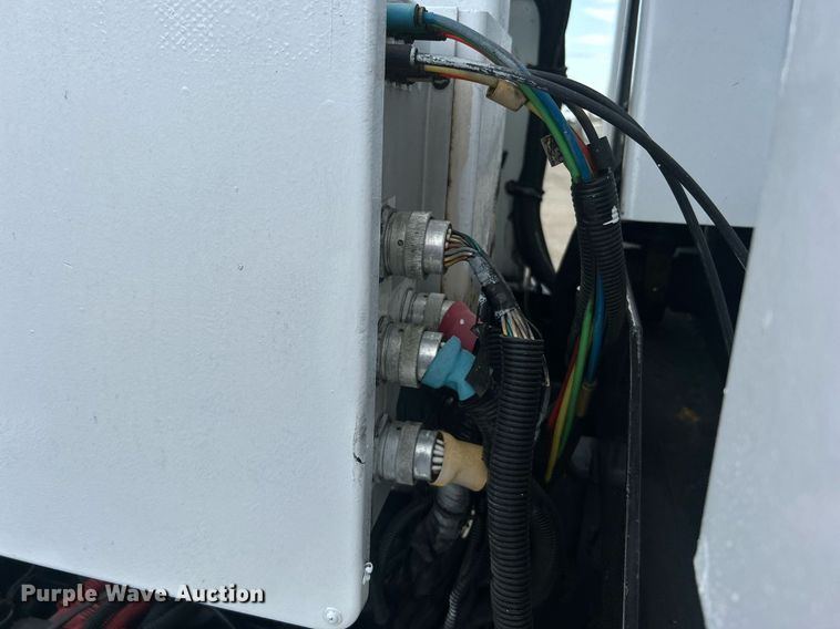 image for item EG1003 2010 Freightliner  Business Class M2 grapple crane truck