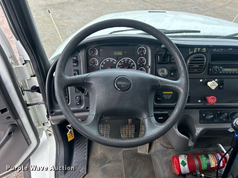 image for item EG1003 2010 Freightliner  Business Class M2 grapple crane truck