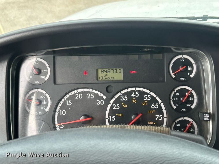 image for item EG1003 2010 Freightliner  Business Class M2 grapple crane truck