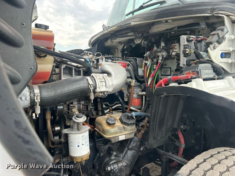 image for item EG1003 2010 Freightliner  Business Class M2 grapple crane truck