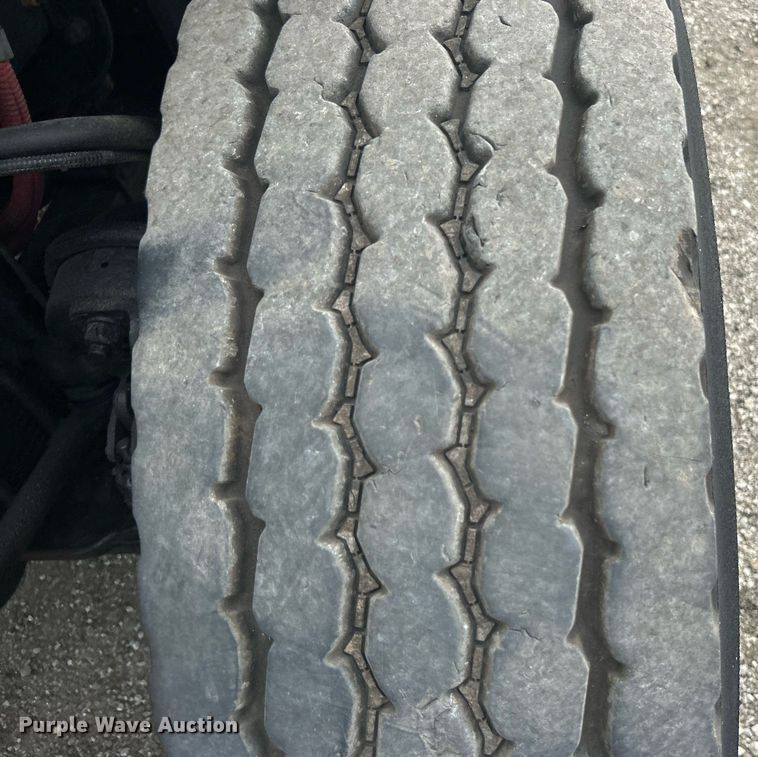 image for item EG1003 2010 Freightliner  Business Class M2 grapple crane truck