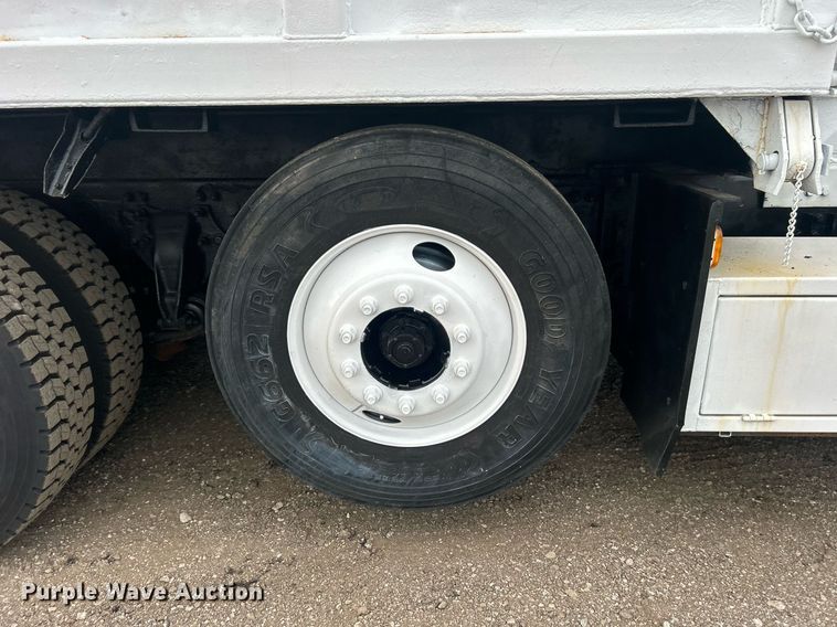 image for item EG1003 2010 Freightliner  Business Class M2 grapple crane truck