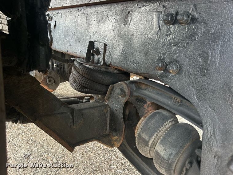 image for item EG1003 2010 Freightliner  Business Class M2 grapple crane truck