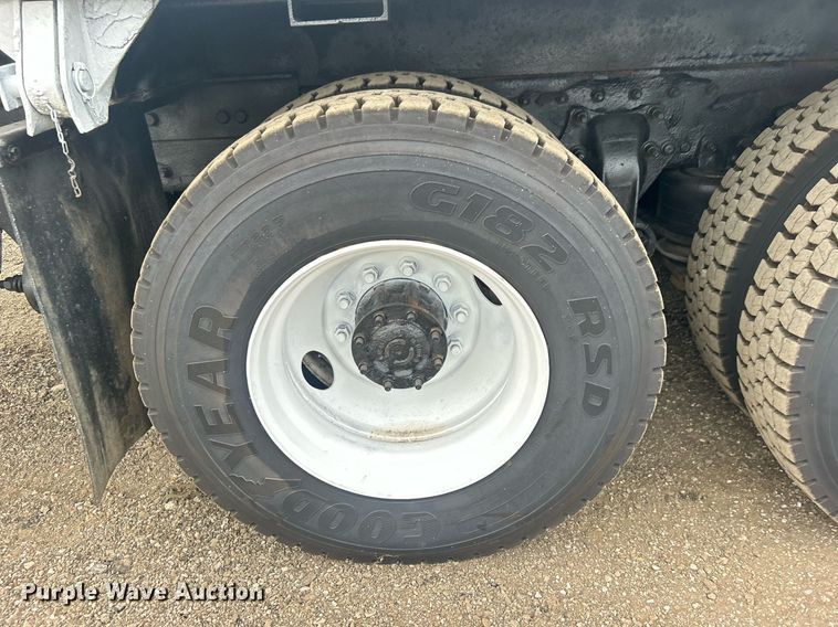 image for item EG1003 2010 Freightliner  Business Class M2 grapple crane truck