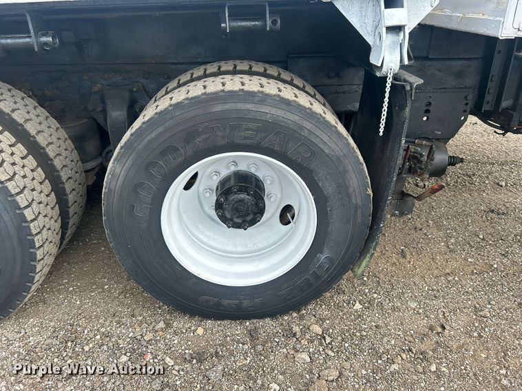 image for item EG1003 2010 Freightliner  Business Class M2 grapple crane truck