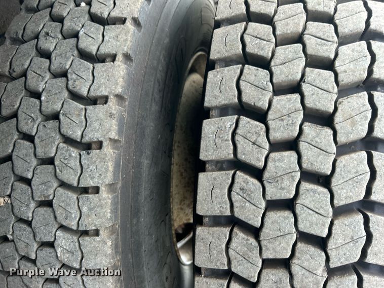 image for item EG1003 2010 Freightliner  Business Class M2 grapple crane truck