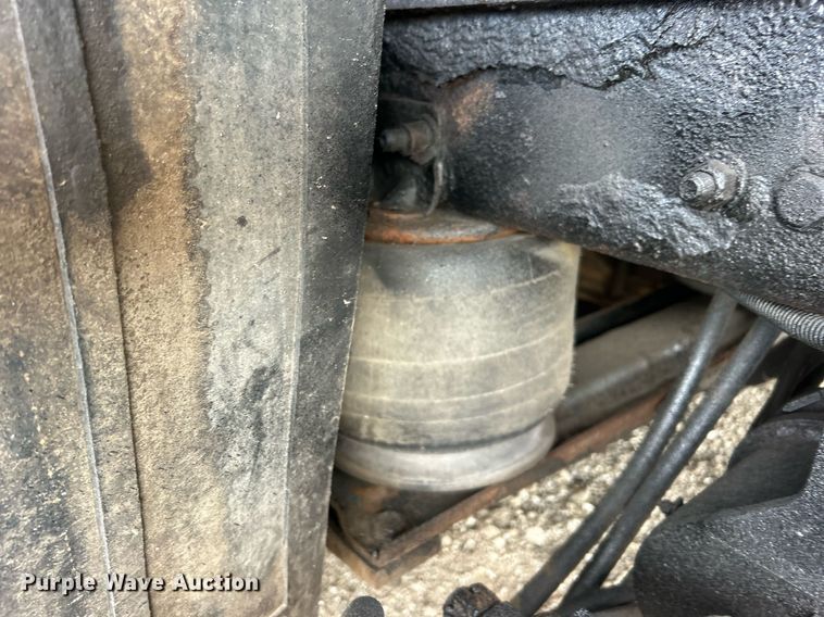 image for item EG1003 2010 Freightliner  Business Class M2 grapple crane truck