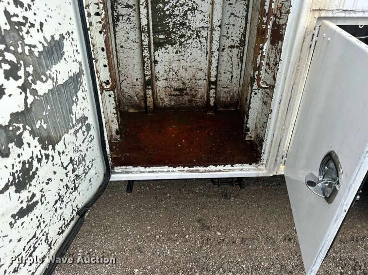 image for item EG1004 2007 Freightliner  Business Class M2 crane truck