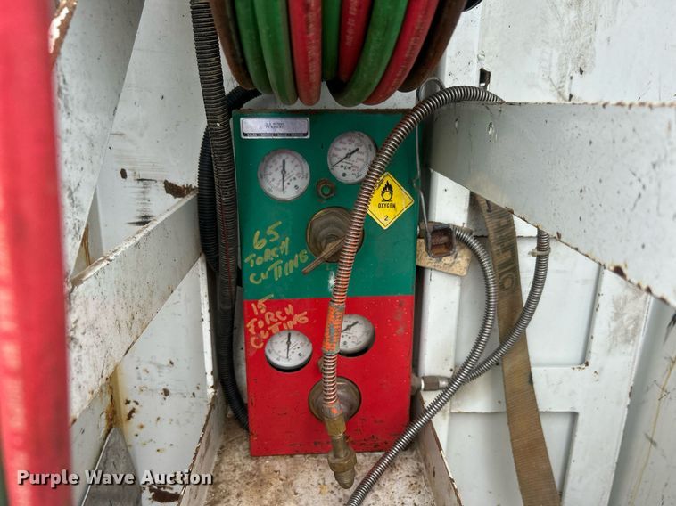 image for item EG1004 2007 Freightliner  Business Class M2 crane truck