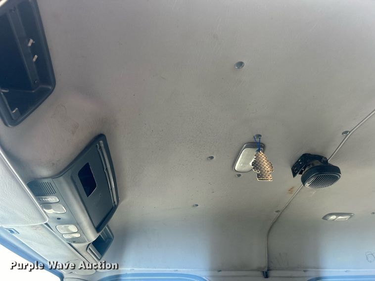 image for item EG1004 2007 Freightliner  Business Class M2 crane truck