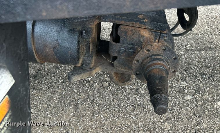 image for item EG1004 2007 Freightliner  Business Class M2 crane truck