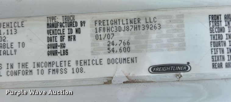 image for item EG1004 2007 Freightliner  Business Class M2 crane truck