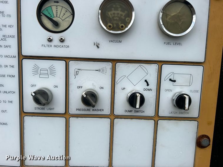 image for item EG1013 2004 Vac-Tec 959 vacuum excavator