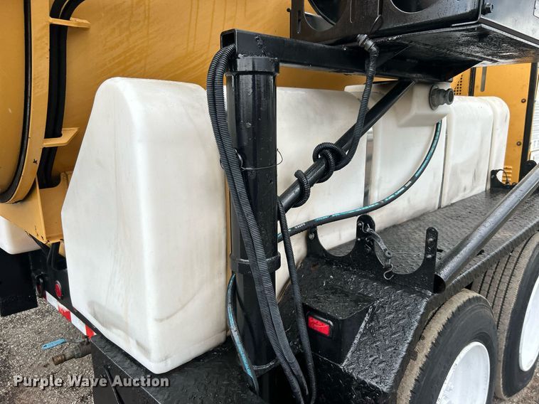 image for item EG1013 2004 Vac-Tec 959 vacuum excavator