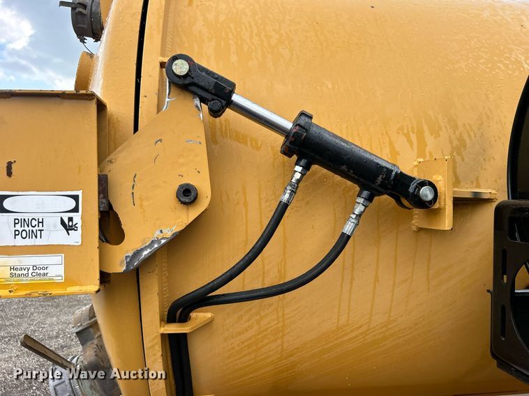 image for item EG1013 2004 Vac-Tec 959 vacuum excavator