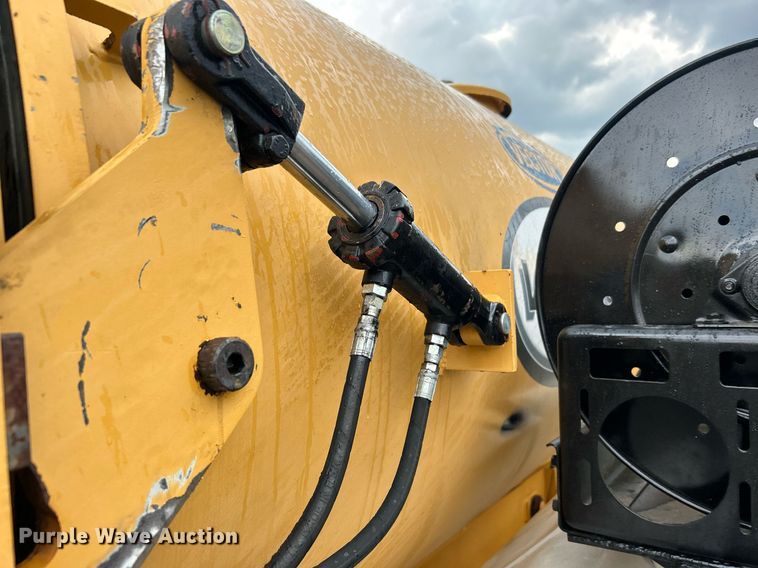 image for item EG1013 2004 Vac-Tec 959 vacuum excavator