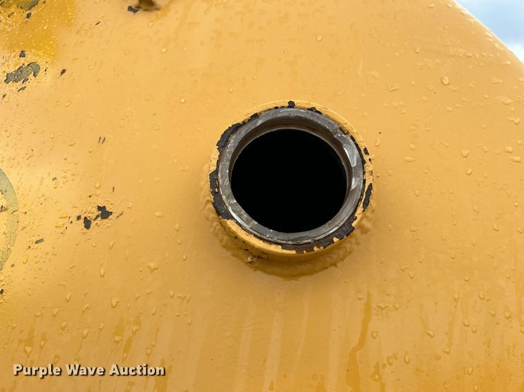 image for item EG1013 2004 Vac-Tec 959 vacuum excavator