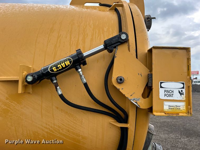 image for item EG1013 2004 Vac-Tec 959 vacuum excavator