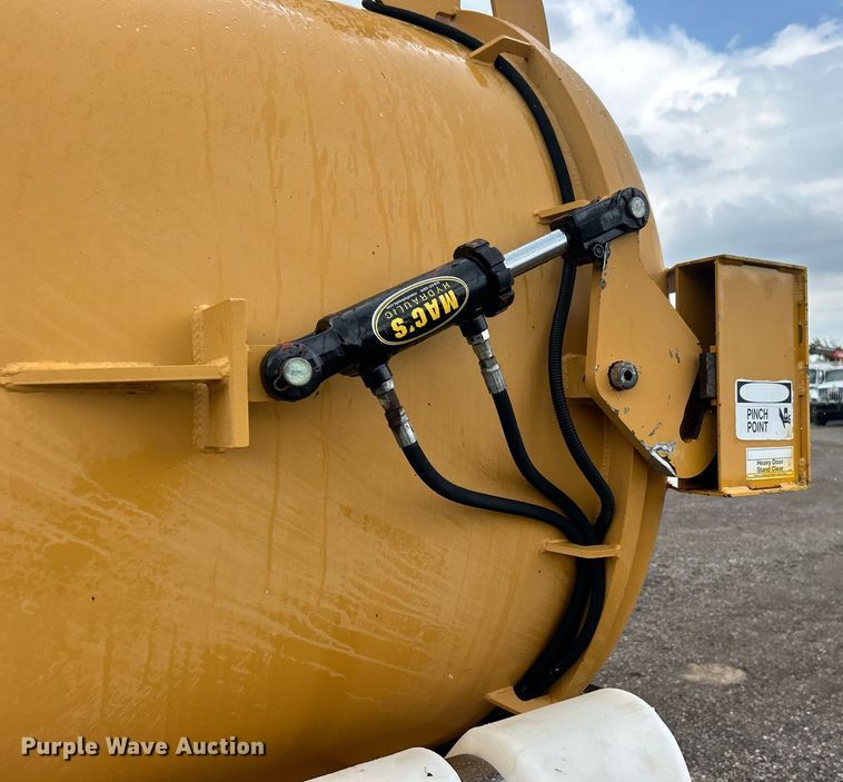 image for item EG1013 2004 Vac-Tec 959 vacuum excavator