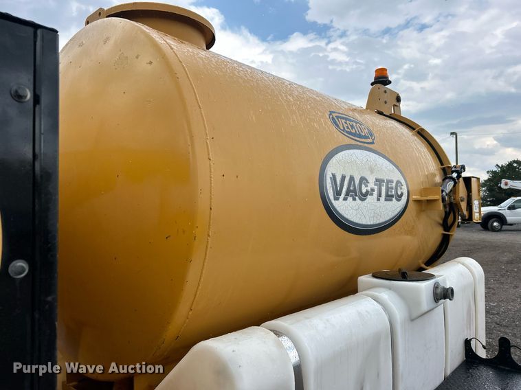 image for item EG1013 2004 Vac-Tec 959 vacuum excavator