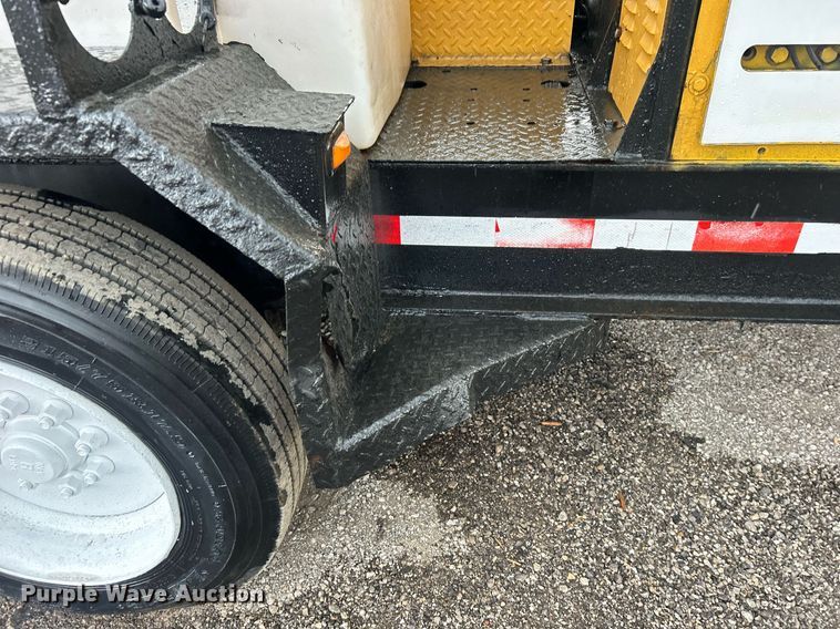 image for item EG1013 2004 Vac-Tec 959 vacuum excavator