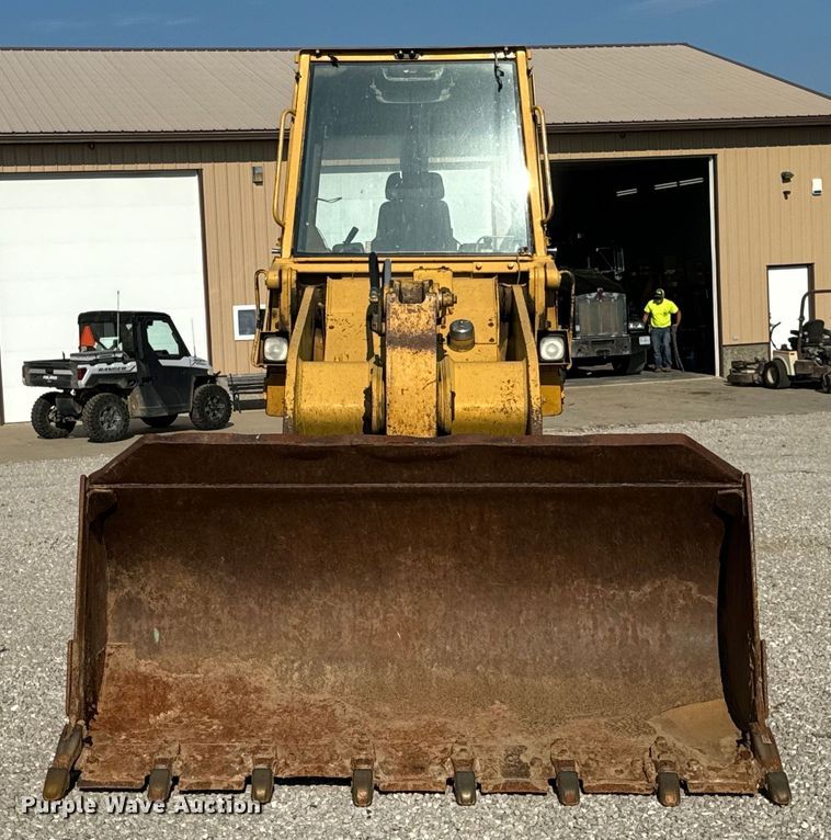 image for item EH6985 1993 Caterpillar 953B track loader