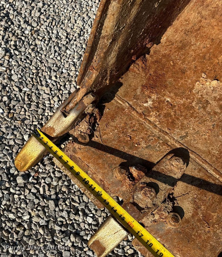 image for item EH6985 1993 Caterpillar 953B track loader